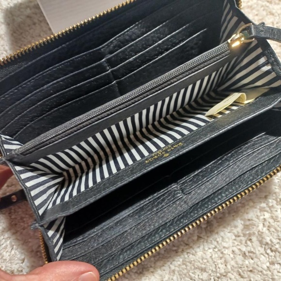 KATE SPADE Black Leather Lacey Accordion Cobble Hill Zip-Around Wallet - Picture 9 of 12